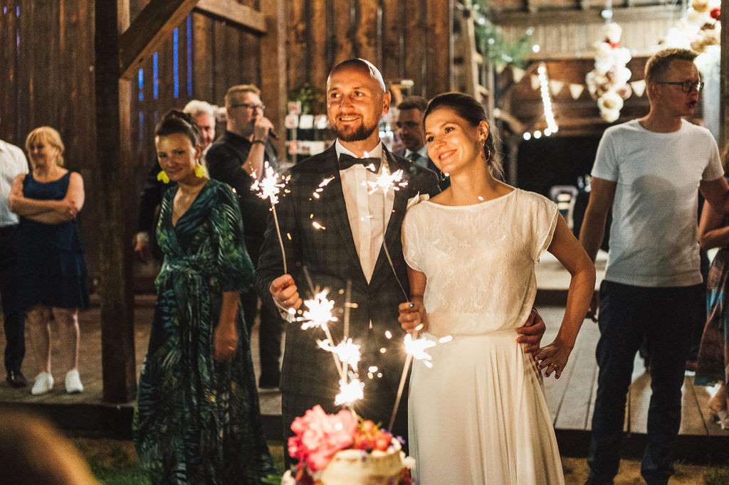 wesele w stodole, organizacja wesela w Krakowie, wedding planner Kraków, konsultant ślubny Kraków